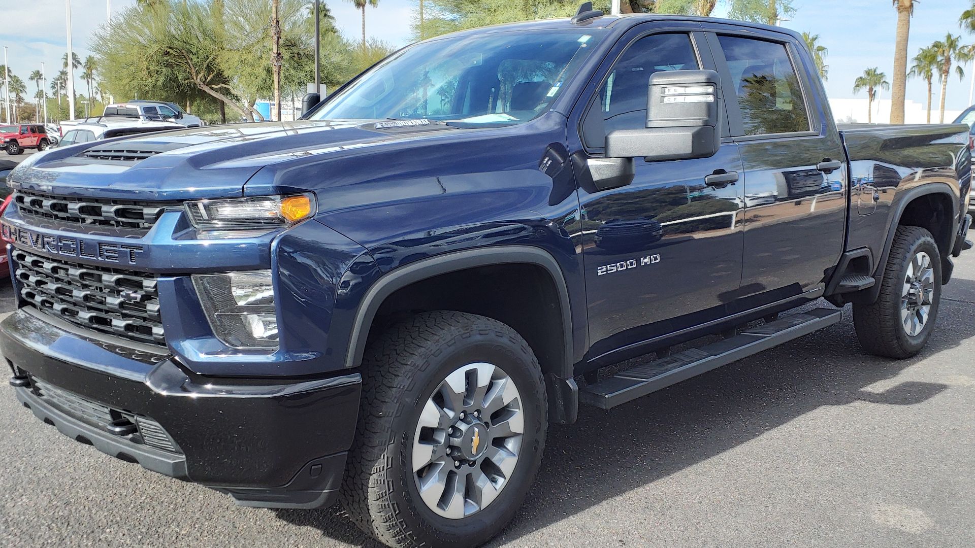 File:22 Chevrolet Silverado 2500HD Custom.jpg