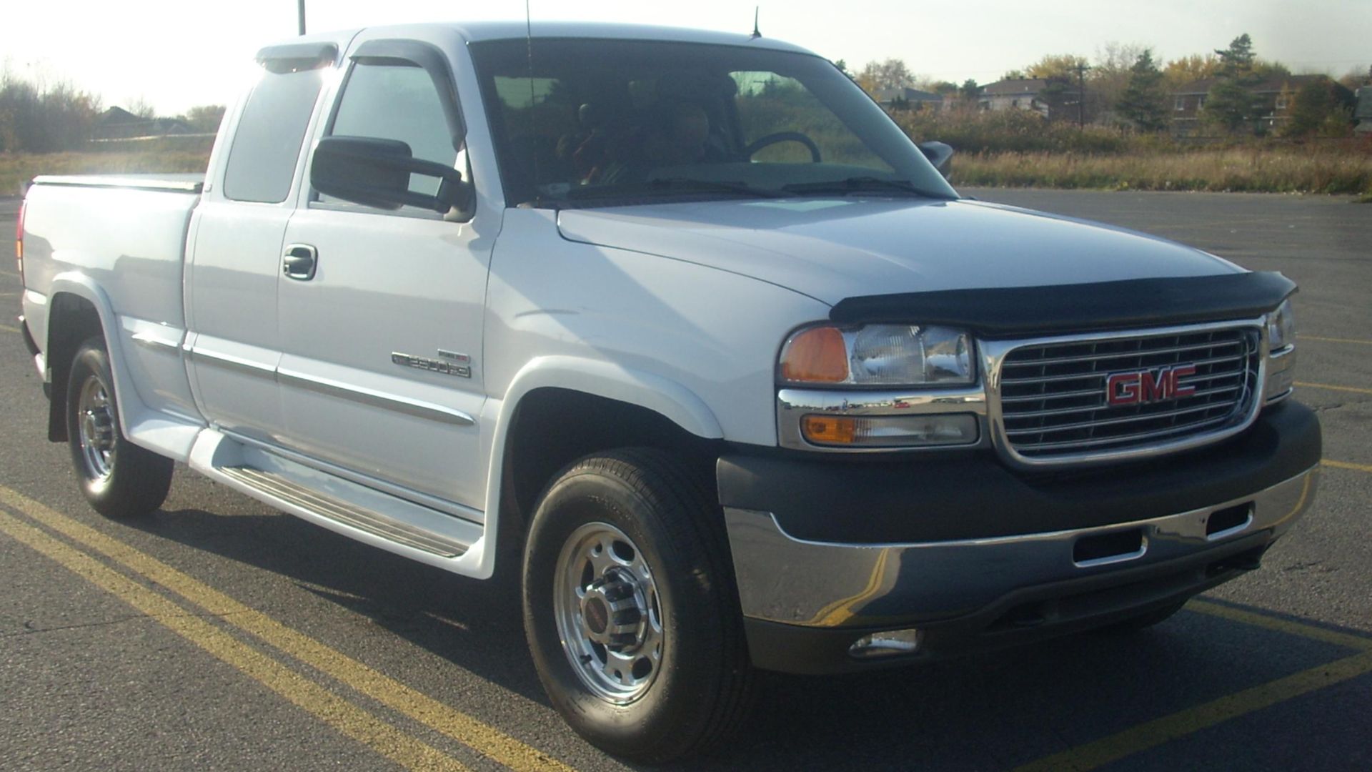 File:GMC Sierra 2500HD GMT800.JPG