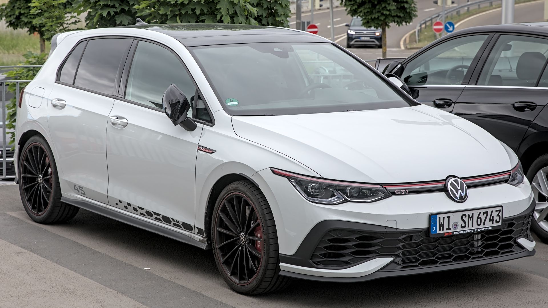 File:Volkswagen Golf VIII GTI Clubsport 45 1X7A0298.jpg