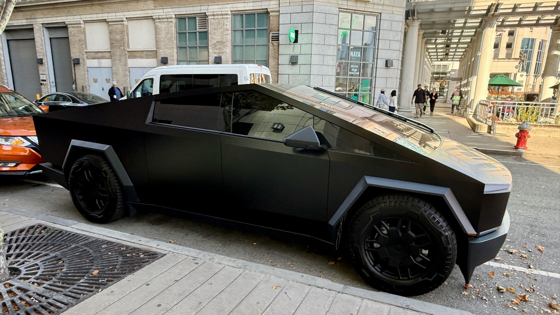 File:Tesla Cybertruck - 08.jpg