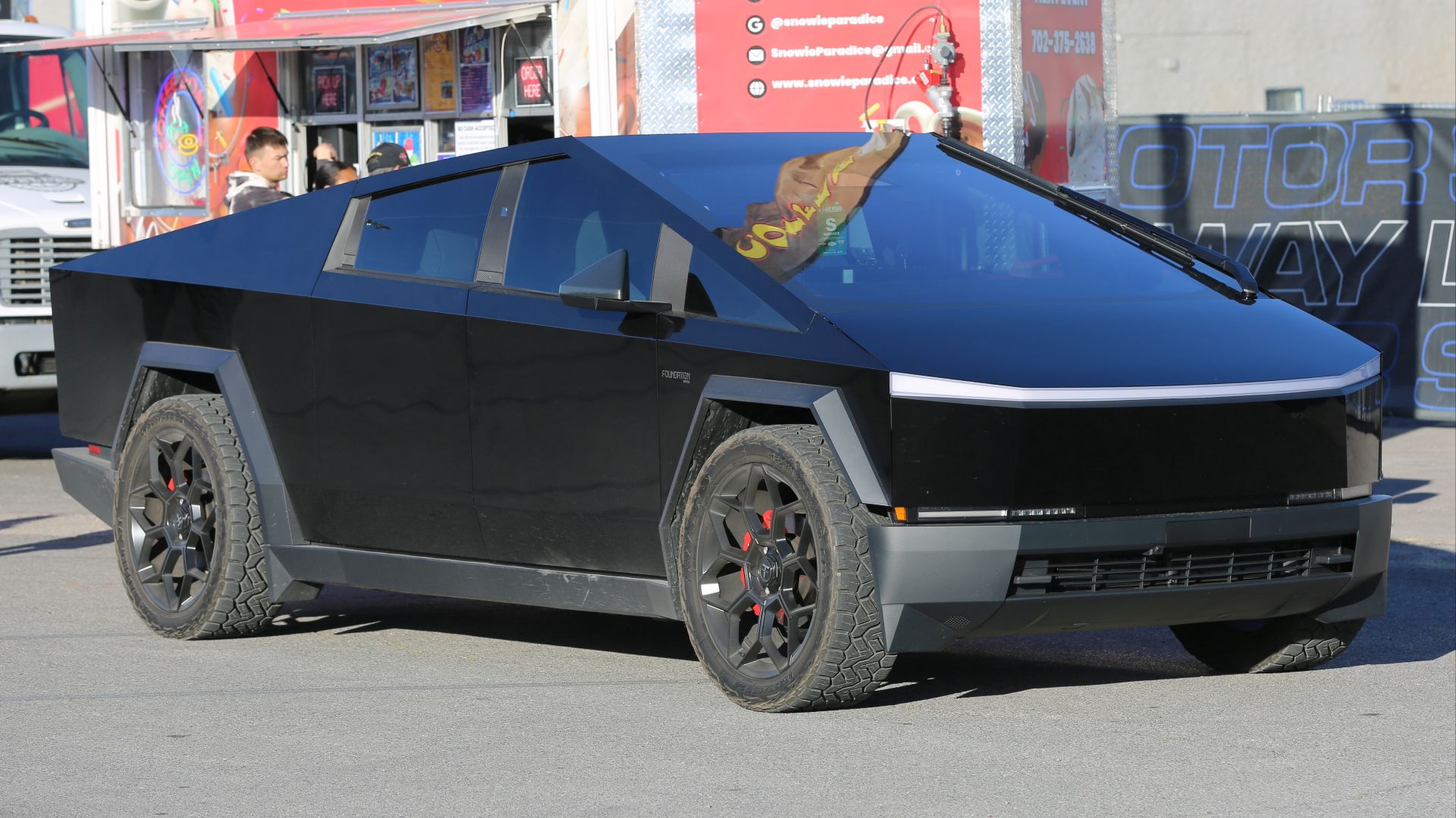 File:Tesla Cybertruck Black Las Vegas 2025.jpg