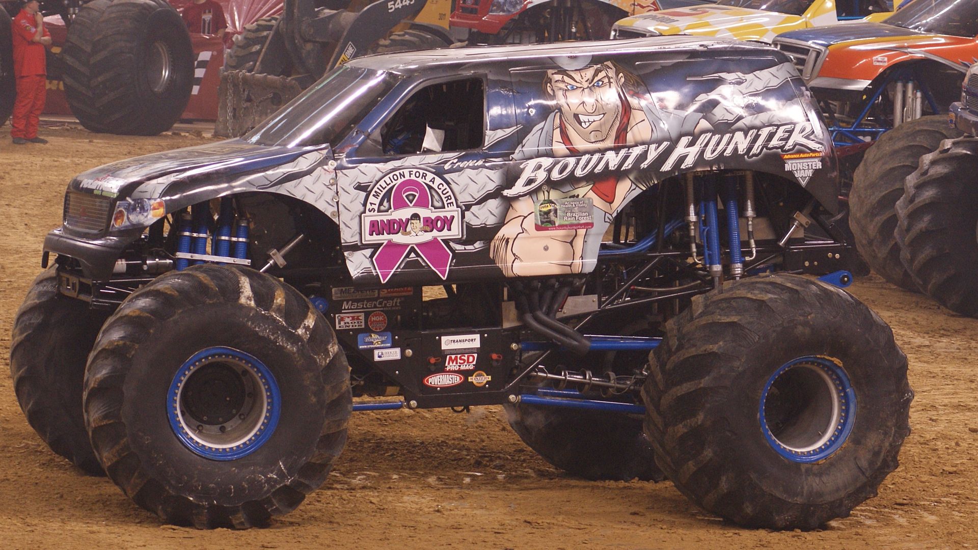 File:Bounty Hunter Monster Truck Arlington 2011.jpg