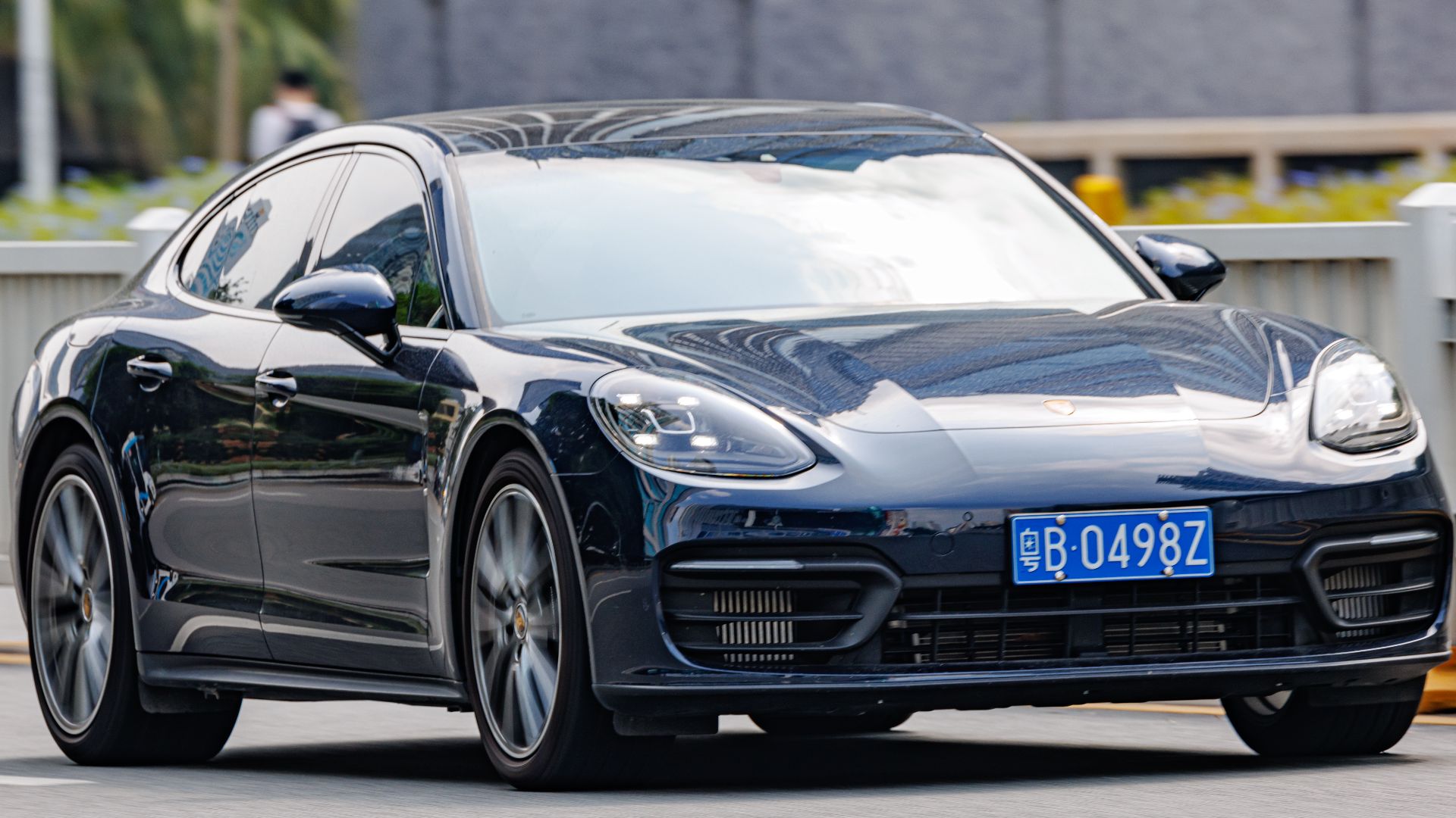 File:PORSCHE PANAMERA SECOND GENEGRATION China.jpg