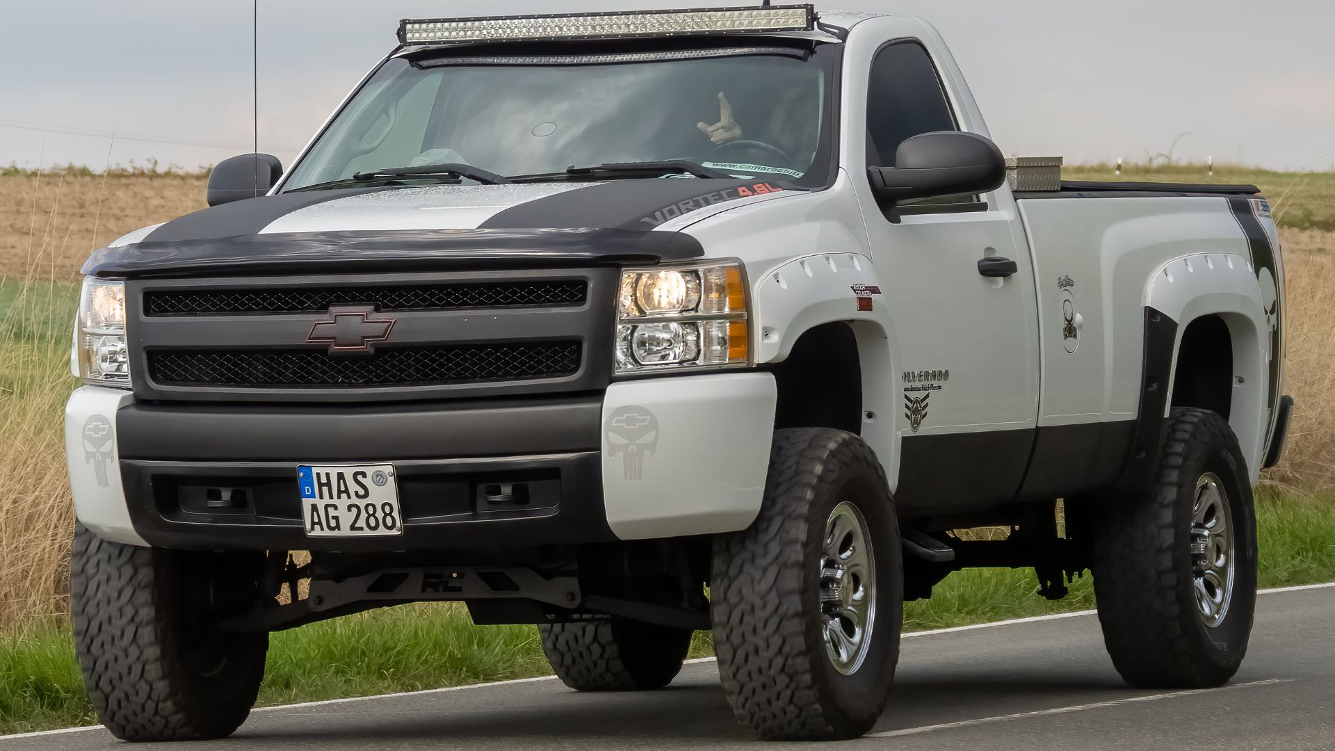 File:Leimershof US-Car-Treffen 2011 Chevrolet Silverado 1500 Regular Cab-20220911-RM-161738.jpg