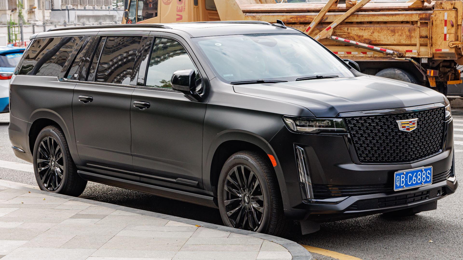 File:CADILLAC ESCALADE China (4).jpg