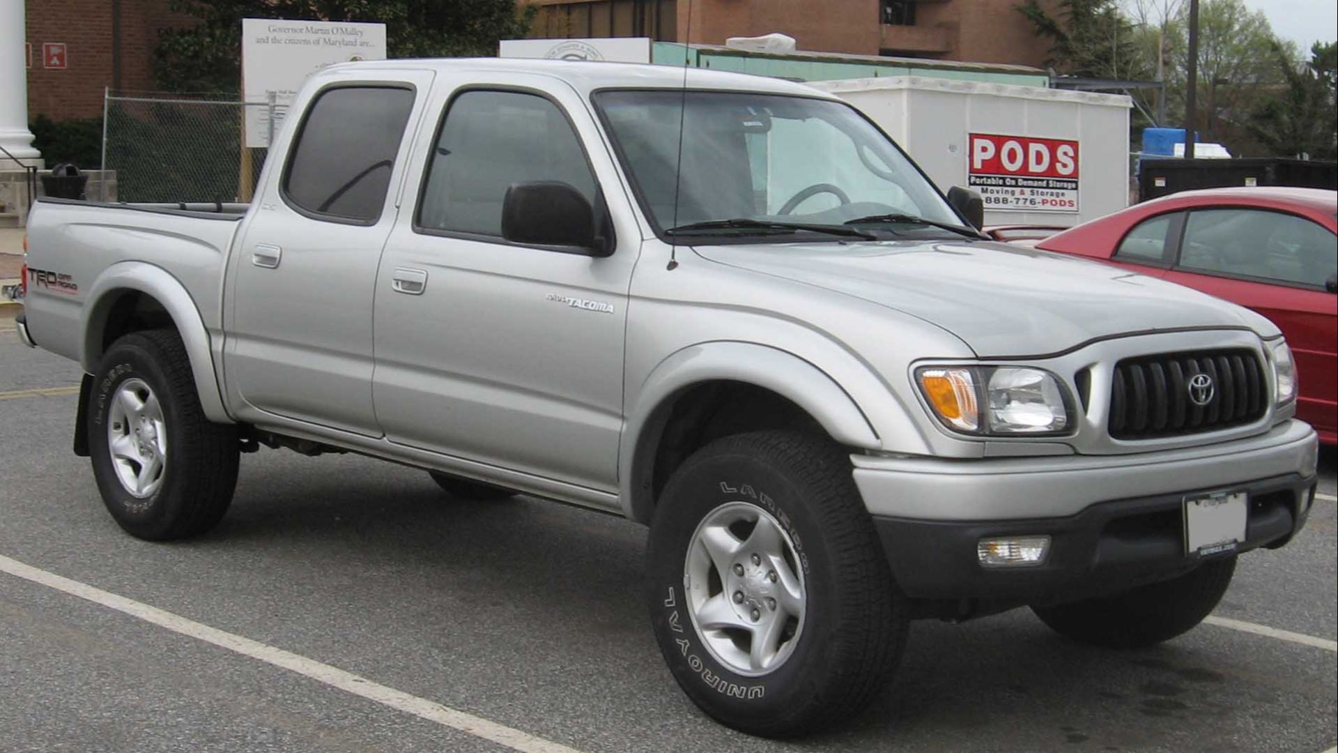 File:01-04 Toyota Tacoma.jpg