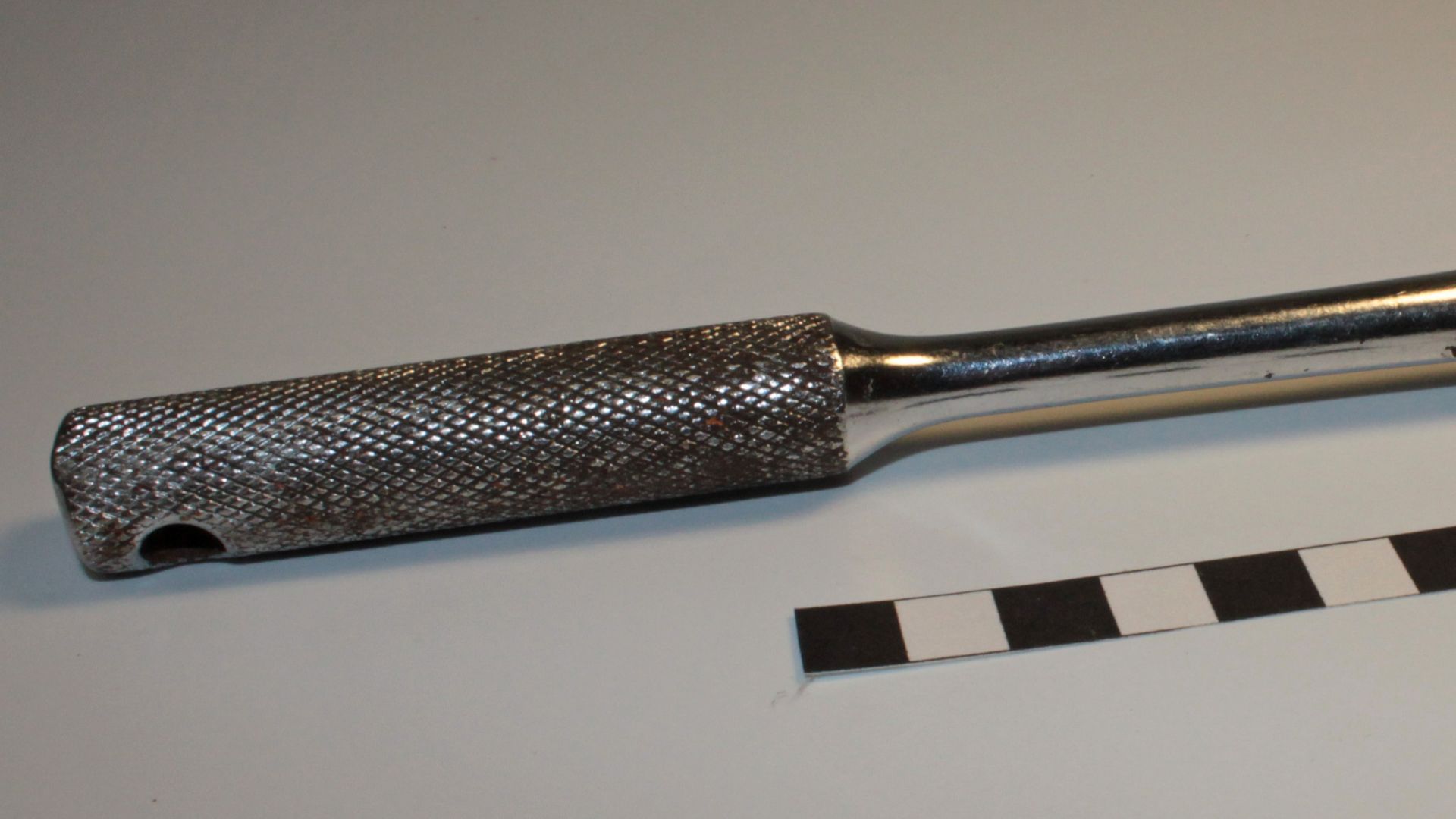 File:Breaker bar.jpg