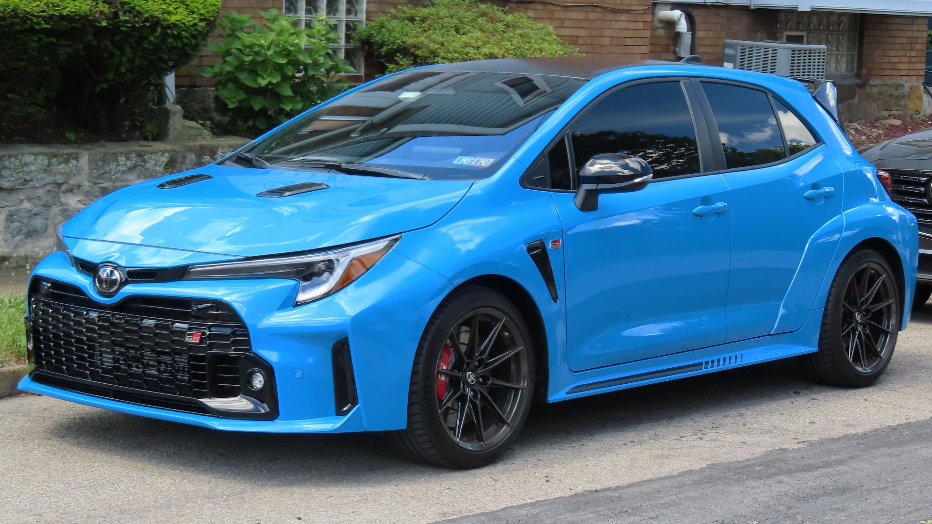 File:2024 Toyota GR Corolla Circuit Edition, front left, 06-08-2024.jpg