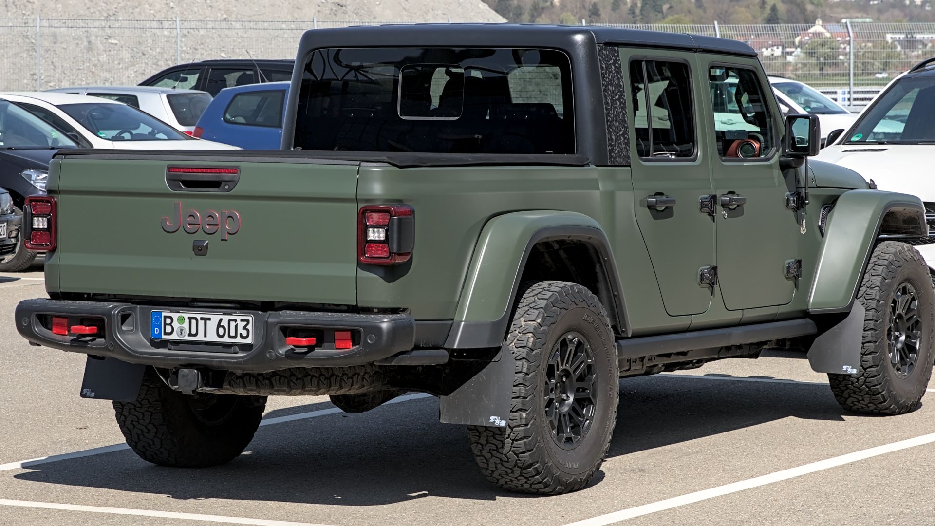 File:Jeep Gladiator (JT) 1X7A0017.jpg