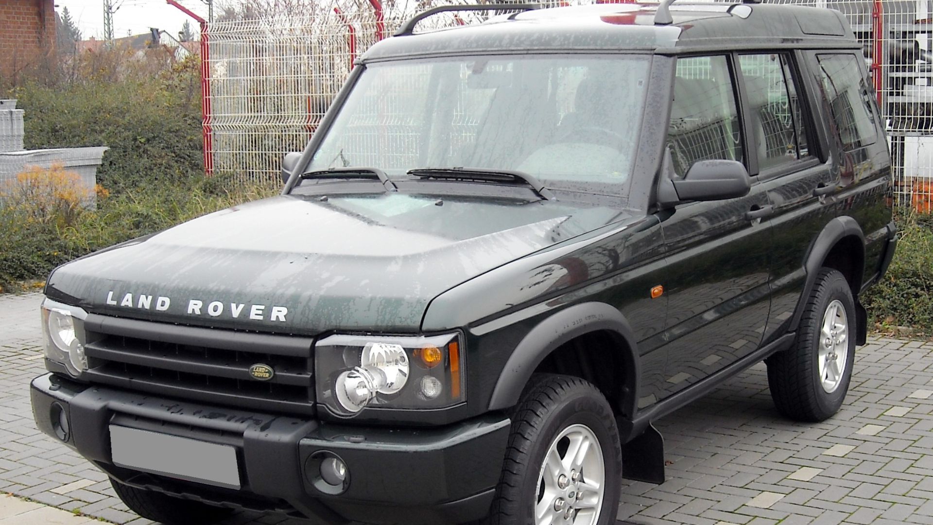 File:Land Rover Discovery front 20081201.jpg