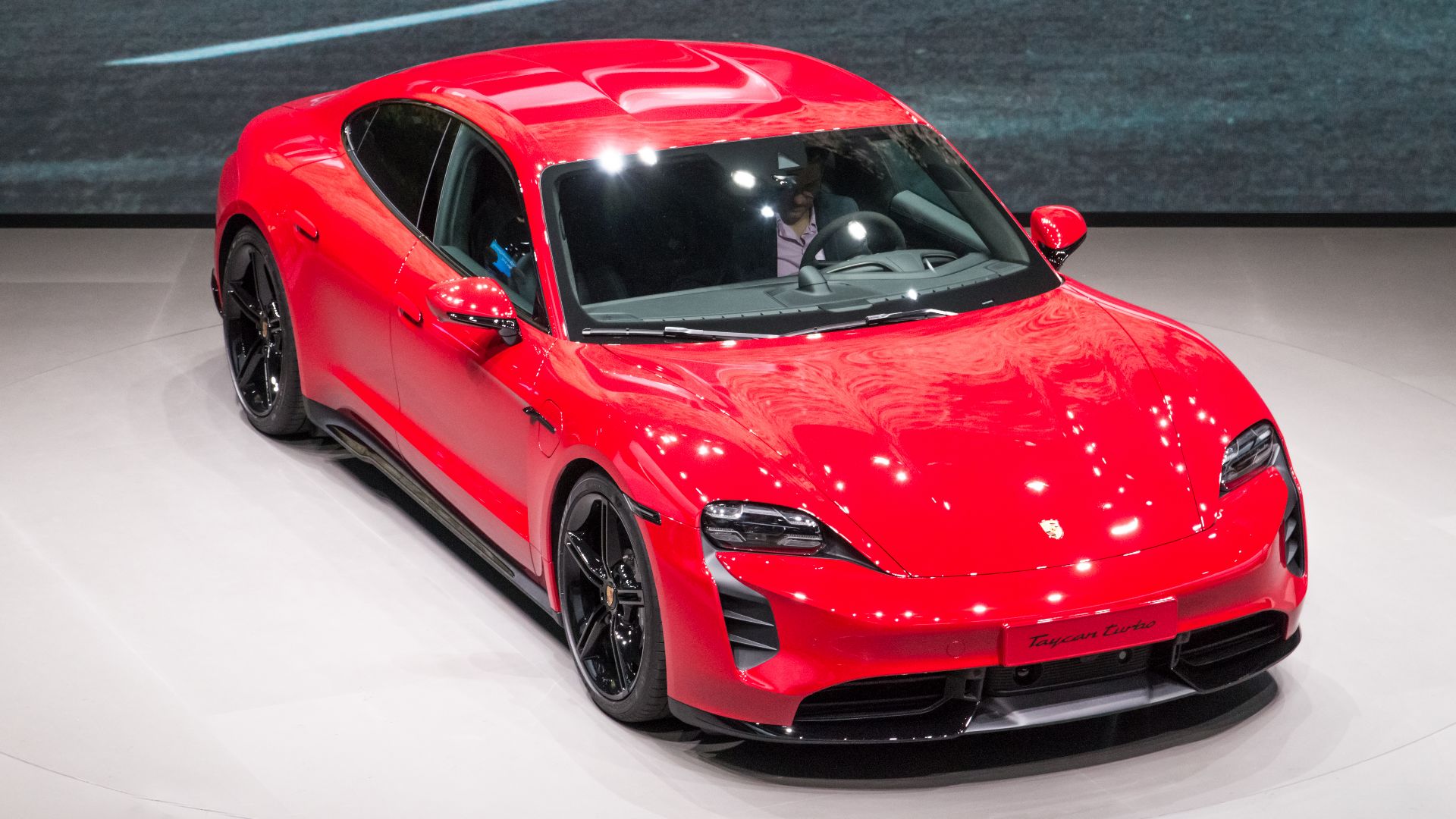 File:Porsche Taycan IAA 2019 JM 0547.jpg