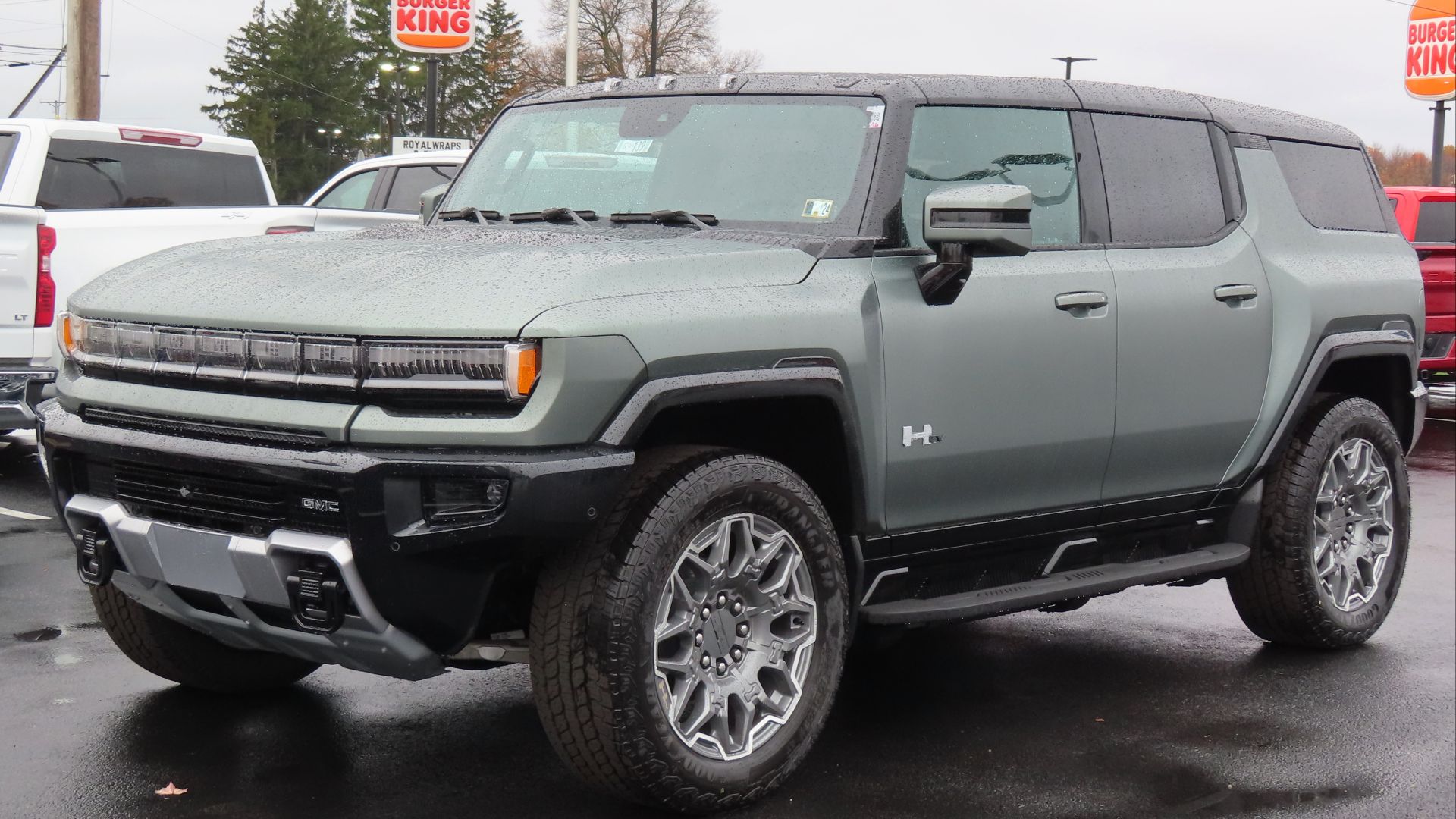 File:2024 GMC Hummer EV3X SUV, front left, 10-29-2023.jpg