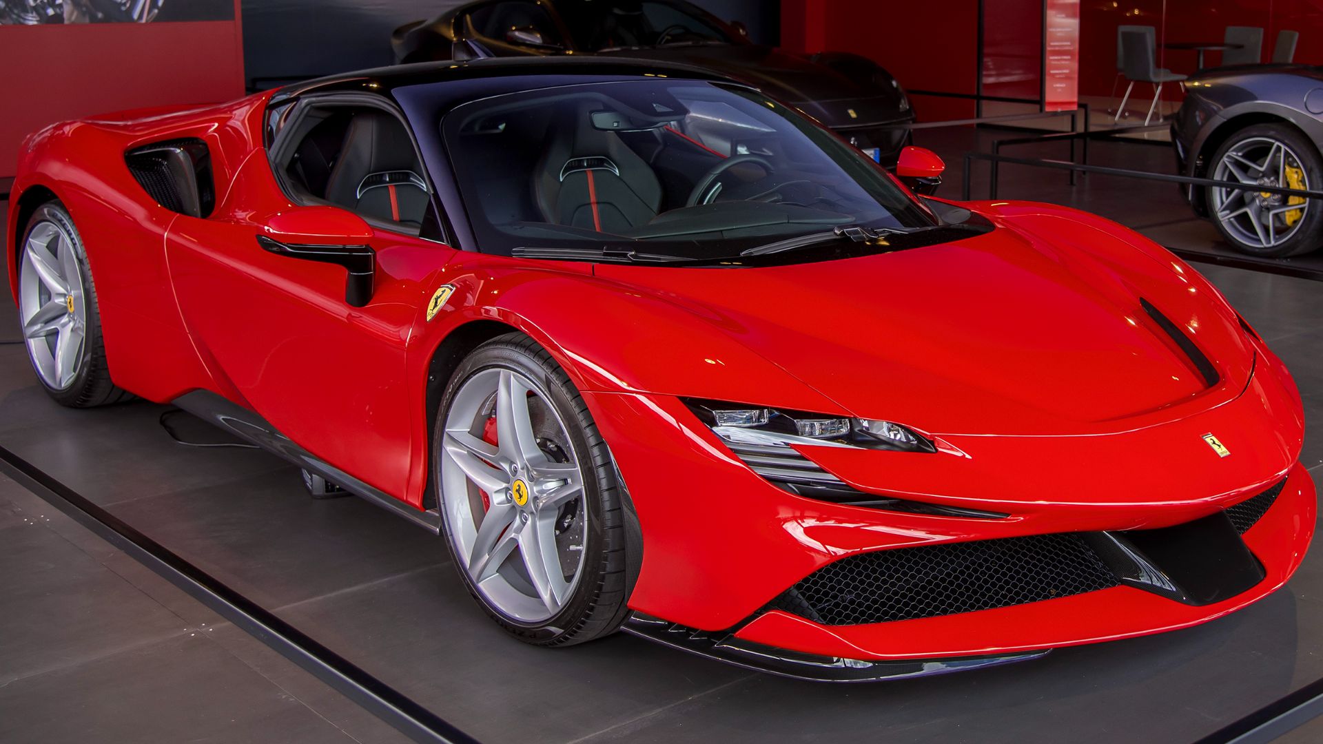File:Red 2019 Ferrari SF90 Stradale (48264238897).jpg