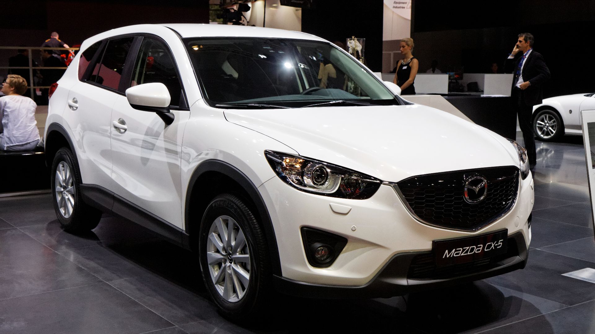 File:Mazda CX-5 - Mondial de l'Automobile de Paris 2012 - 001.jpg