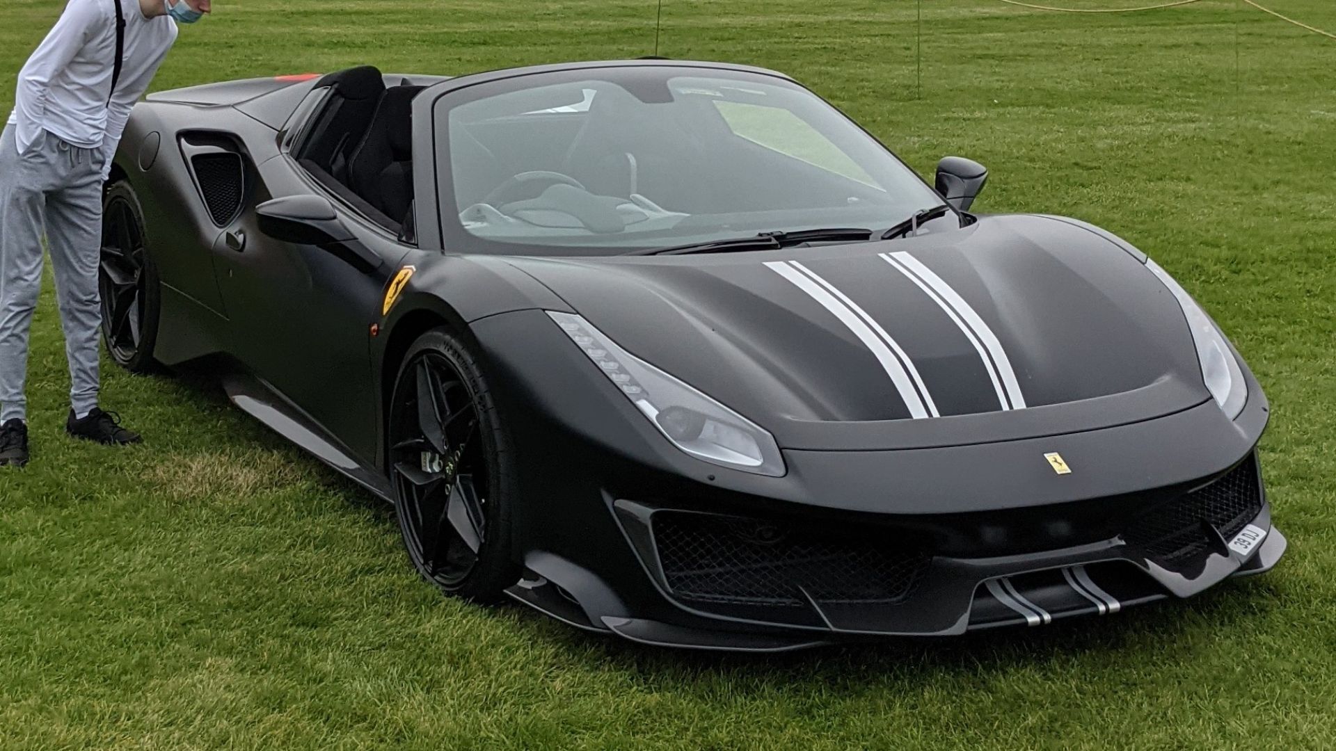 File:Ferrari 488 Pista Spider.jpg