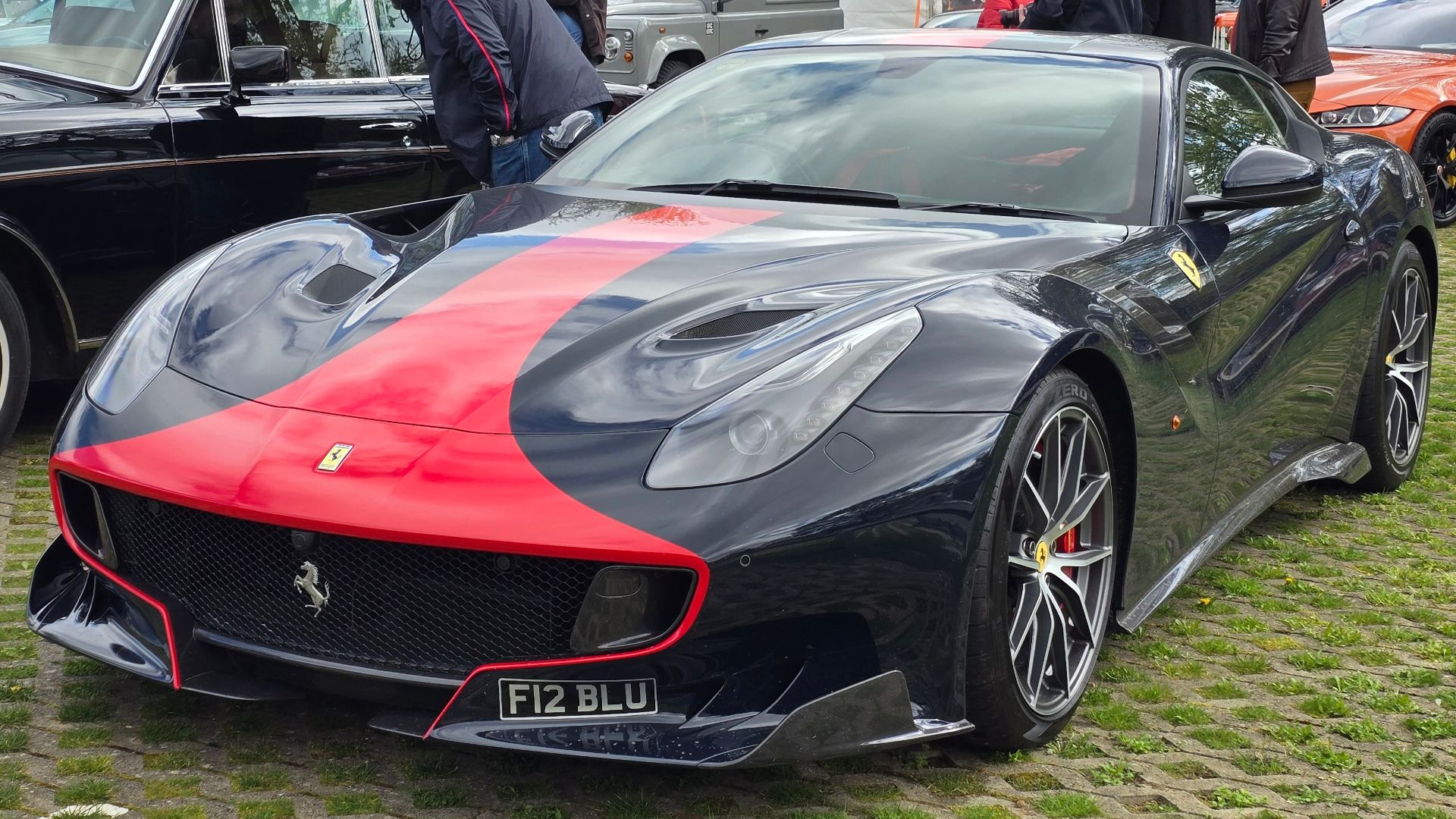 File:2016 Ferrari F12 TDF 2.jpg