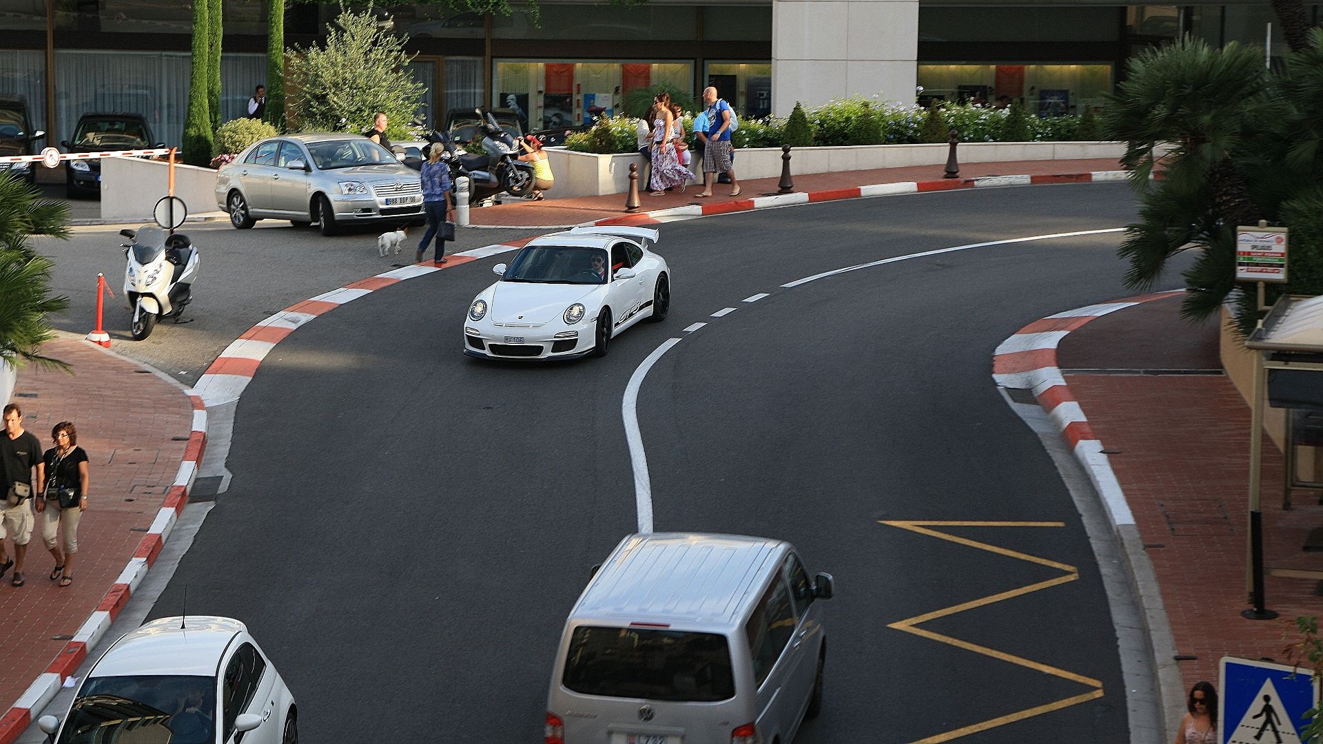 File:2009 White Porsche 997 GT3 at Loews Hairpin, Monte Carlo, Monaco.jpg