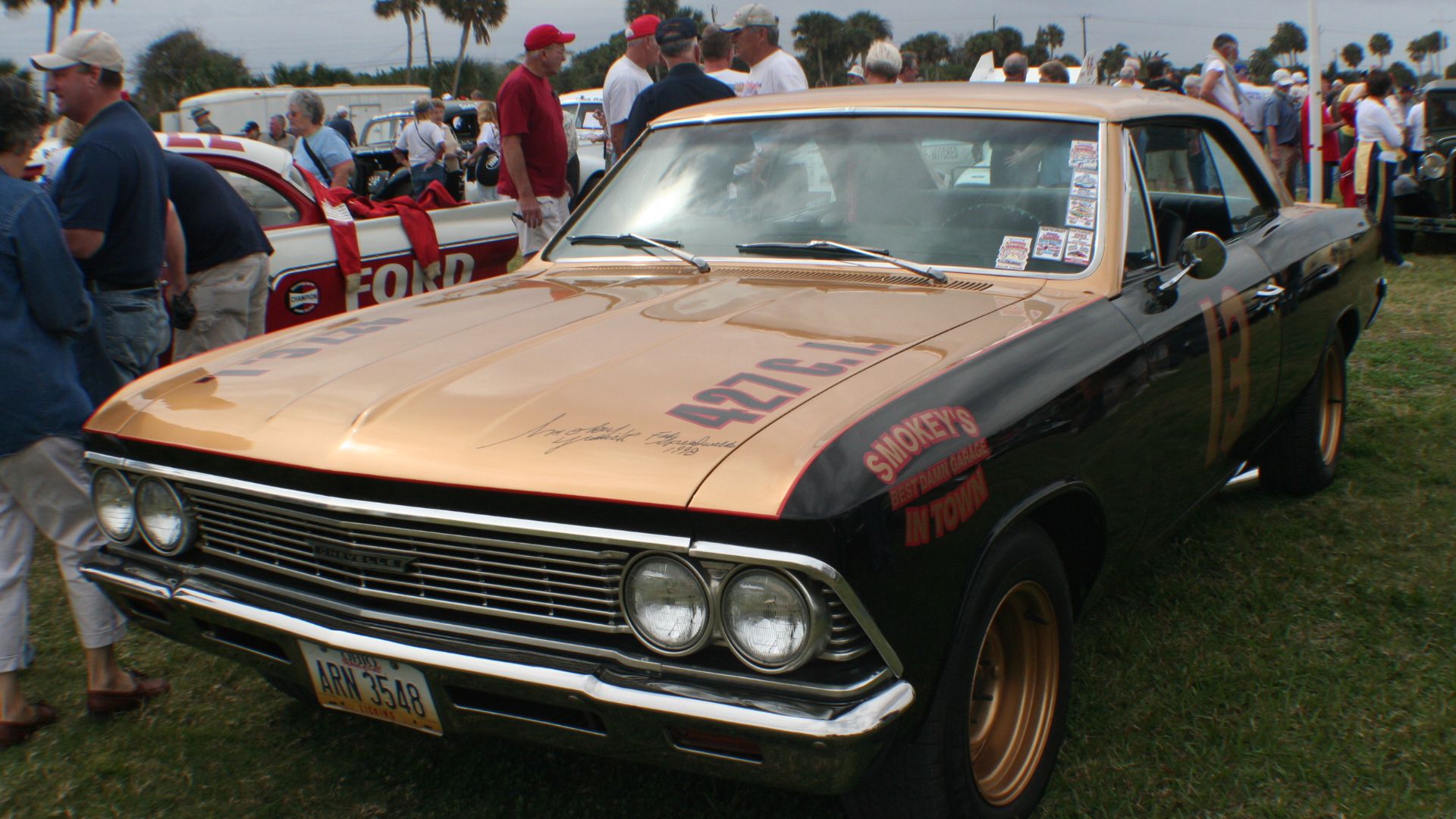 File:1967CurtisTurner SmokeyYunickChevyChevelle.jpg