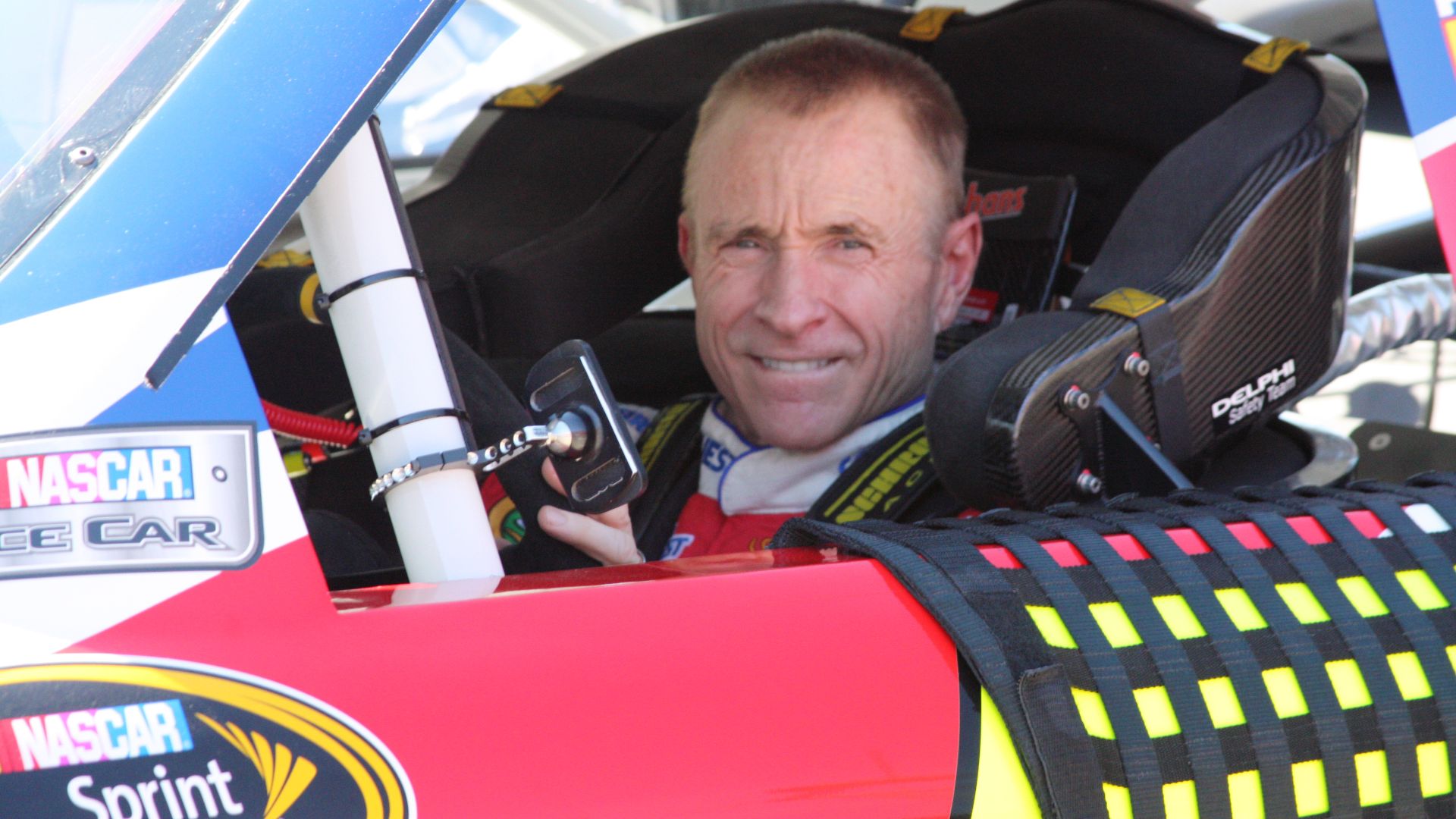 File:Mark Martin (5070347246).jpg