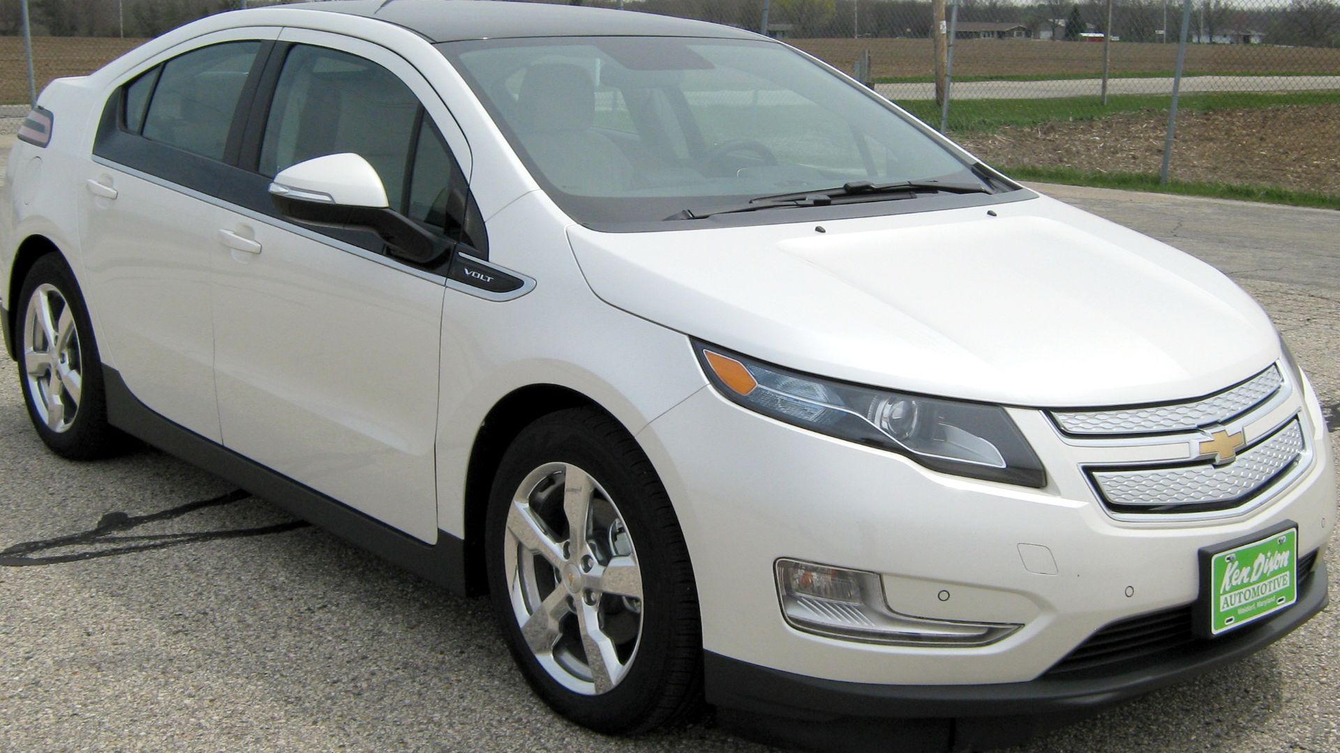 File:2011 Chevrolet Volt -- NHTSA 1.jpg