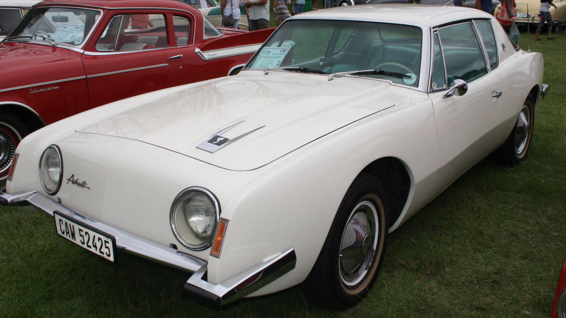 File:1963 Studebaker Avanti (12403687125).jpg
