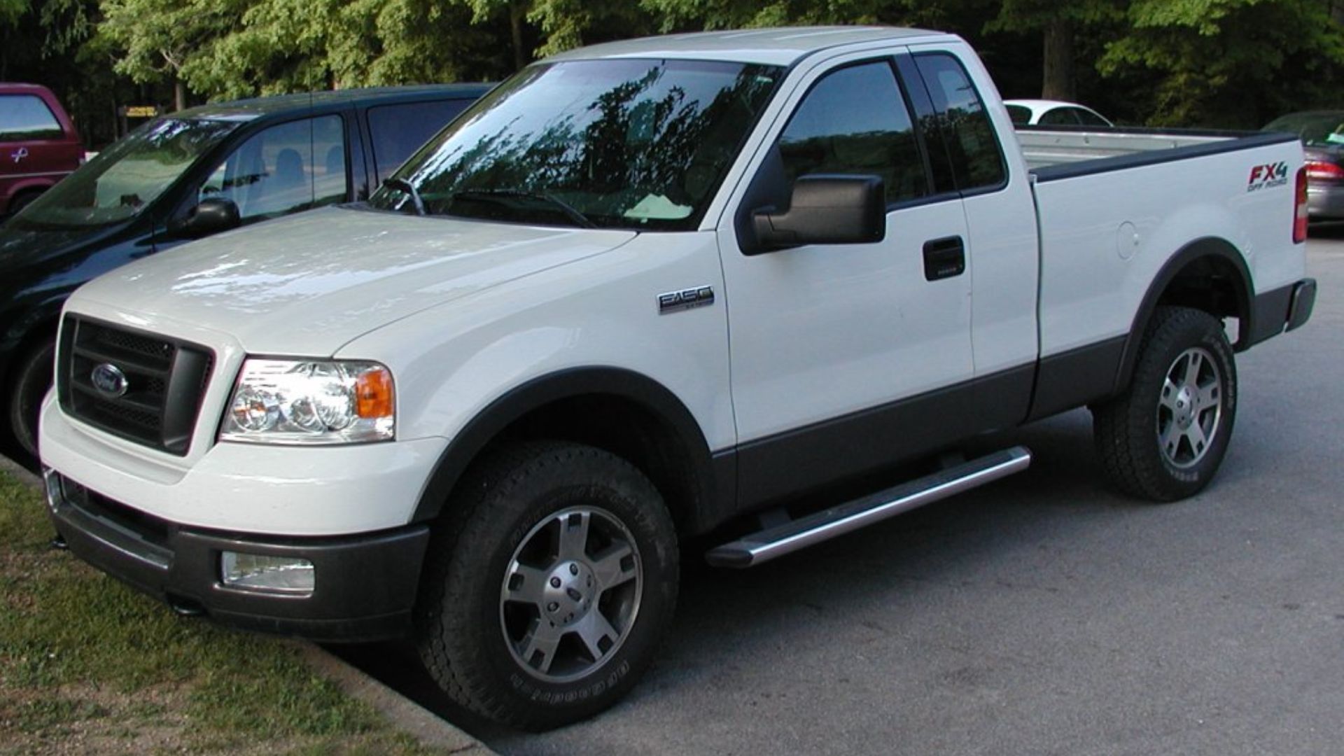 File:Ford F150 FX4 2004.jpg