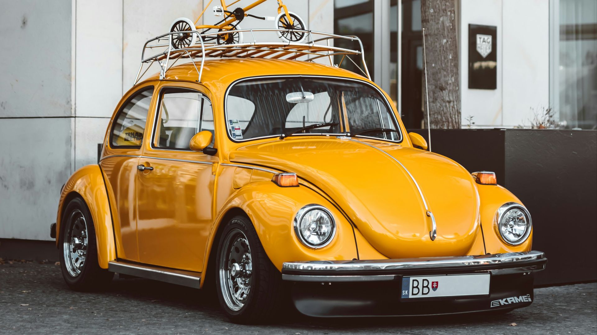 yellow Volkswagen coupe