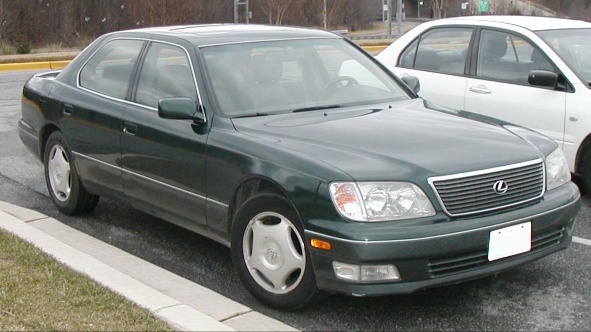 File:98-00 Lexus LS400.jpg
