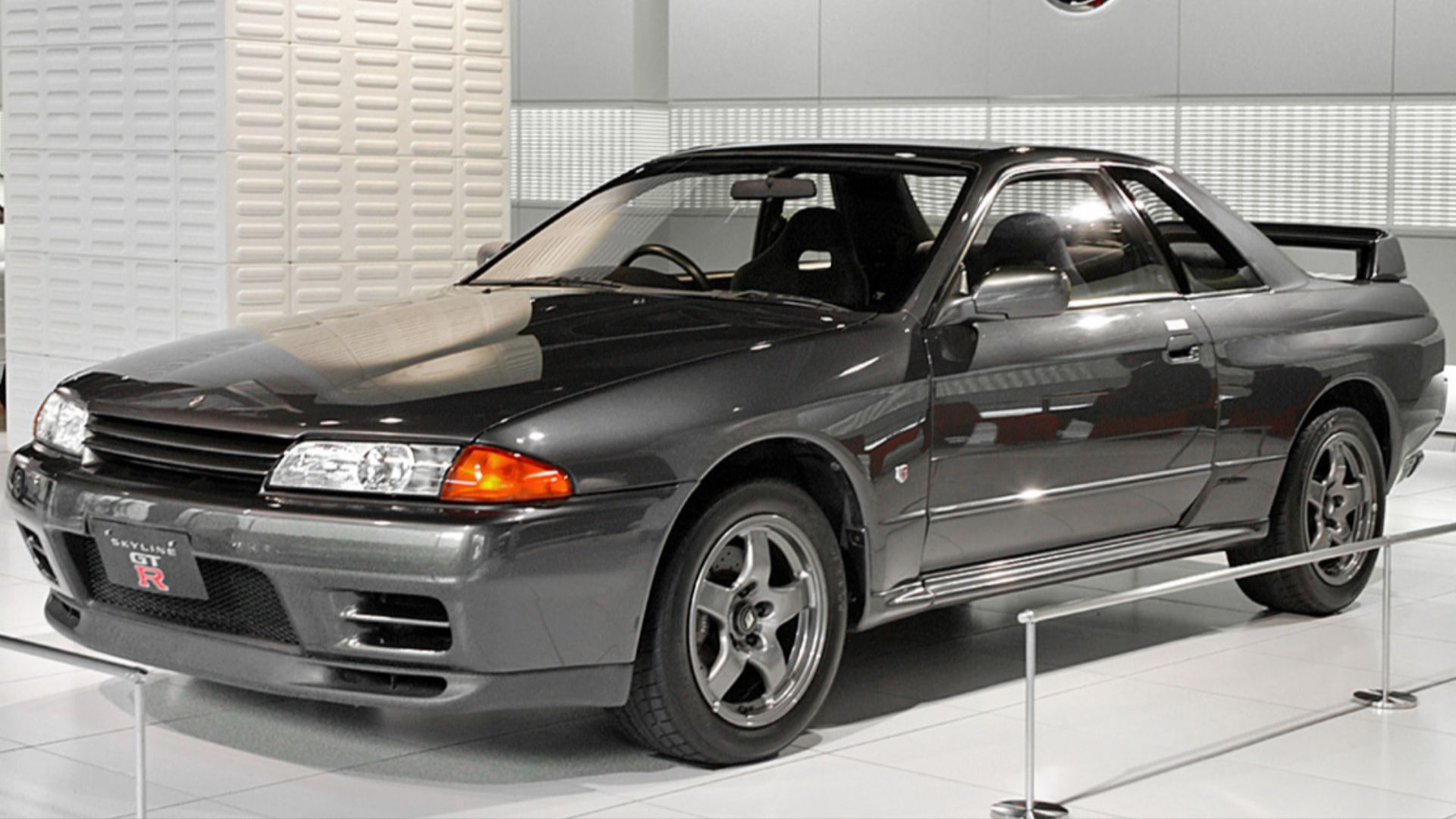 File:Nissan Skyline R32 GT-R 001.jpg