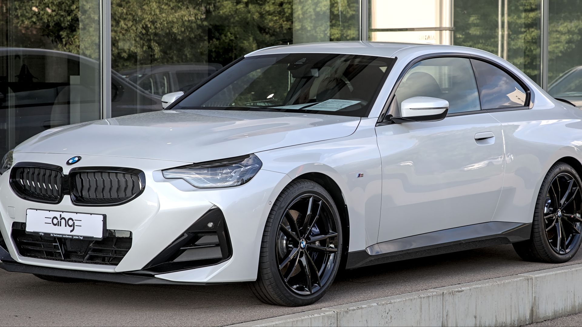 File:BMW G42 1X7A5766.jpg