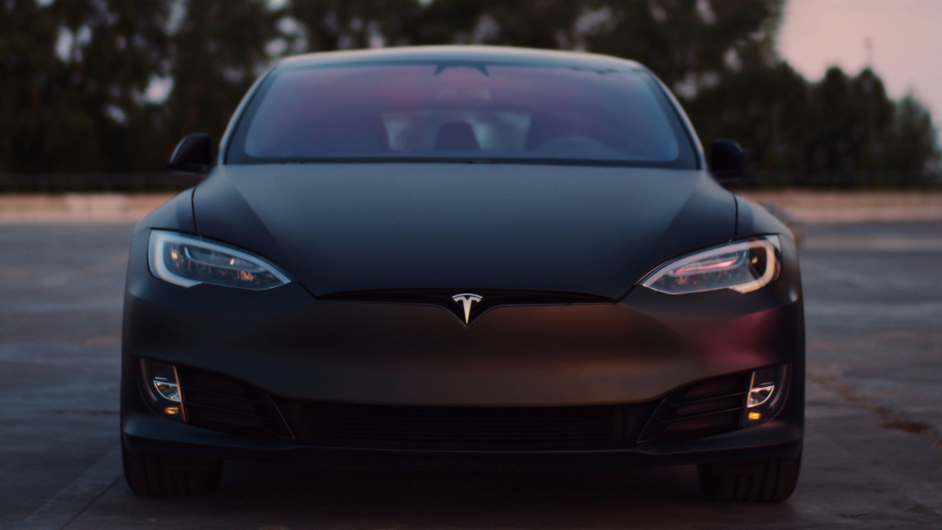 black porsche 911 on road during sunset