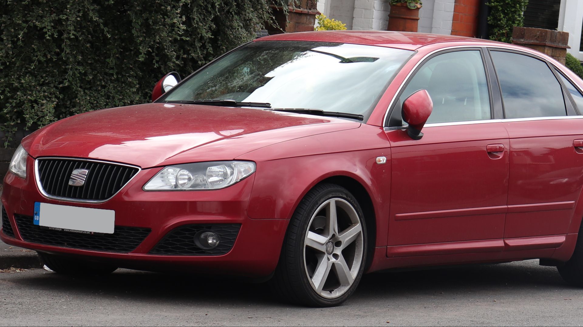 File:2011 SEAT Exeo Sport Tech CR TDi 168 2.0 Front.jpg