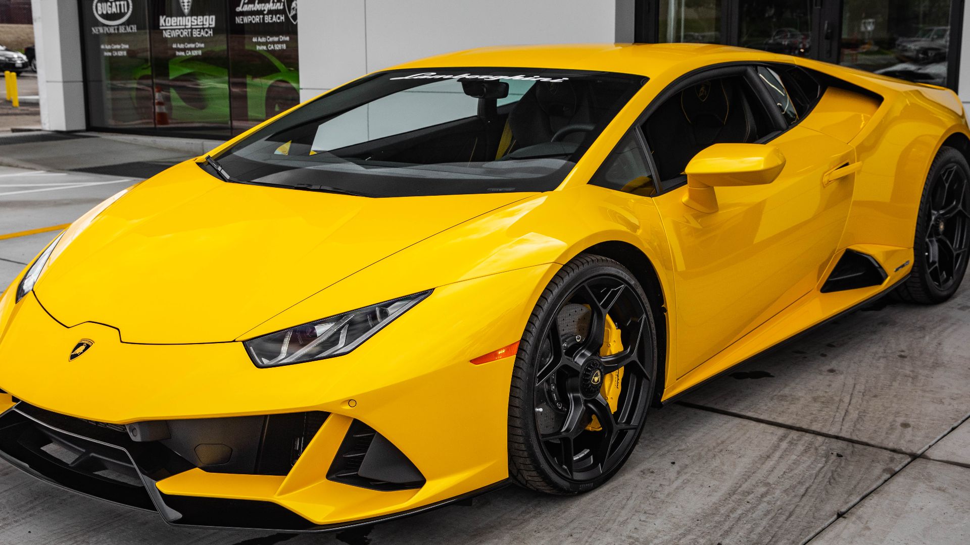 File:Lamborghini Huracan EVO coupè in Giallo Inti.jpg