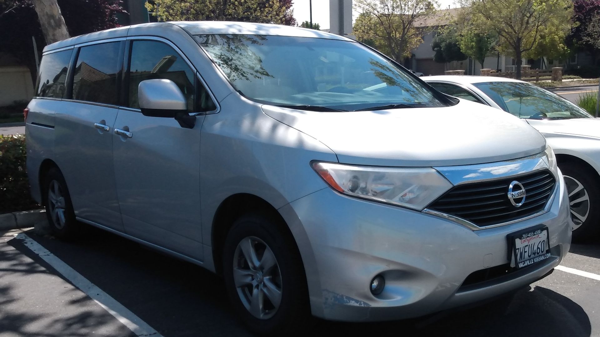 File:2016 Nissan Quest SV.jpg