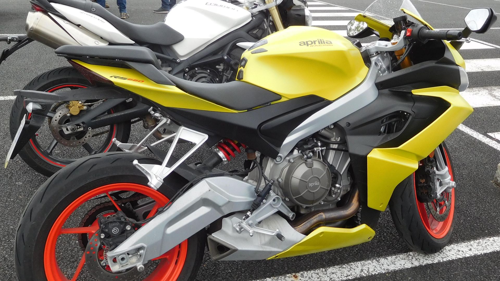 File:Aprilia RS 660 (1).jpg