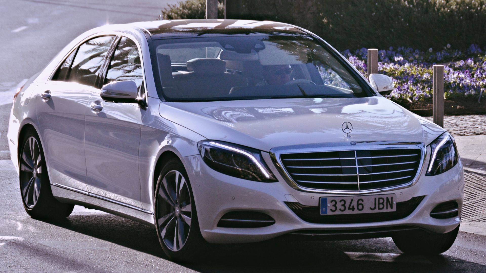 File:Mercedes Benz S-class. (23580546990).jpg