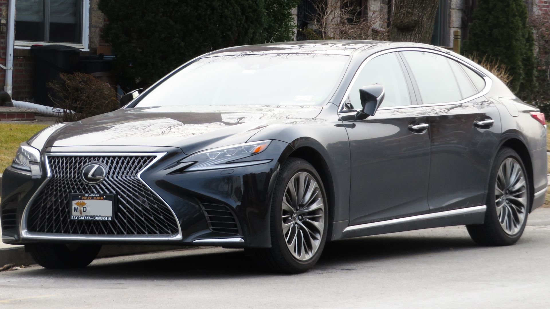 File:2018 Lexus LS 500 front 2.22.19.jpg