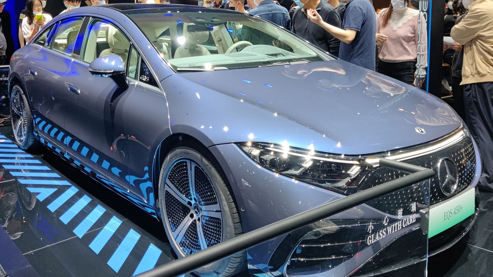 File:Mercedes-Benz EQS 001.jpg