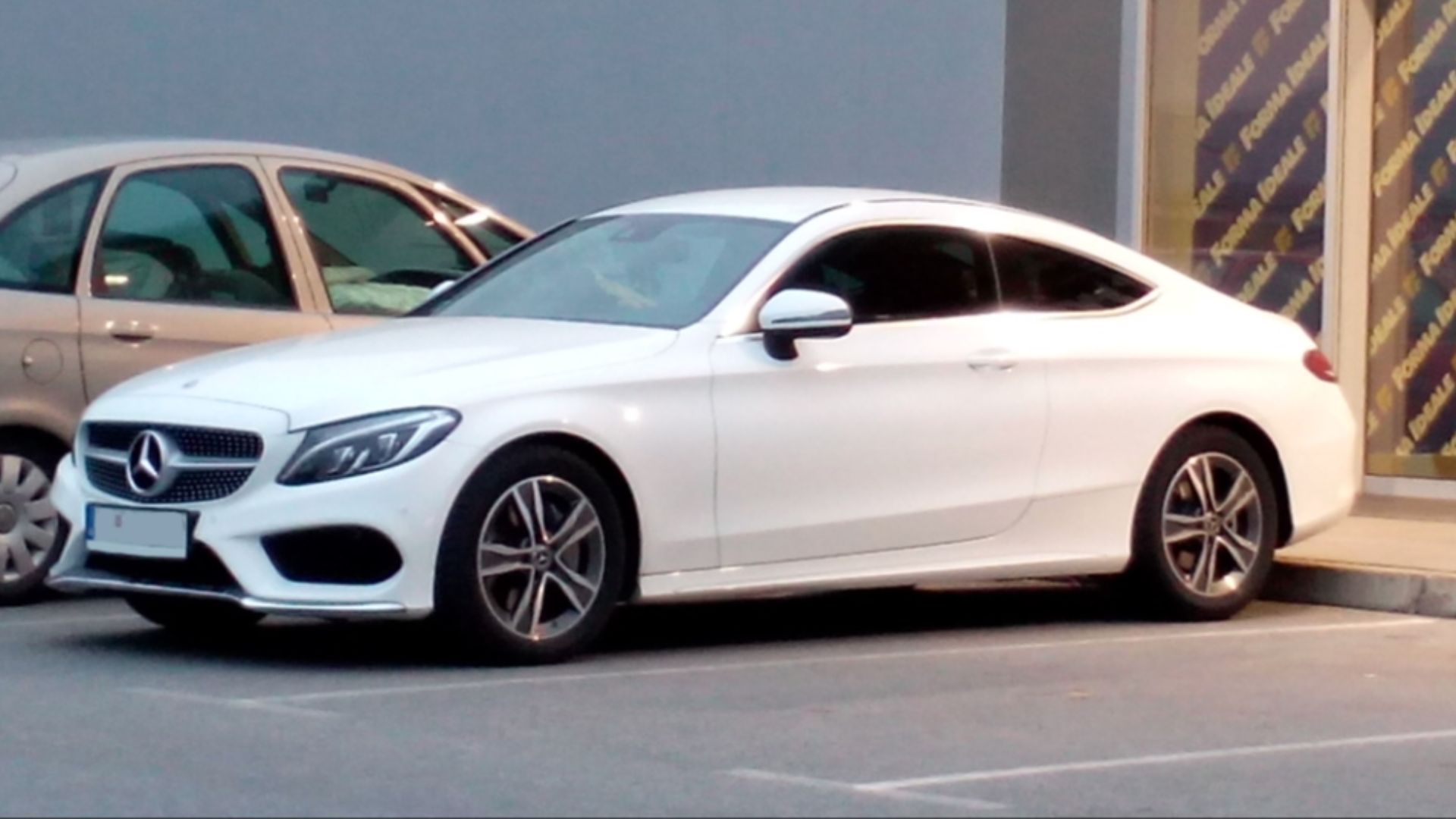 File:Mercedes-Benz C-Class Coupe (C205).png