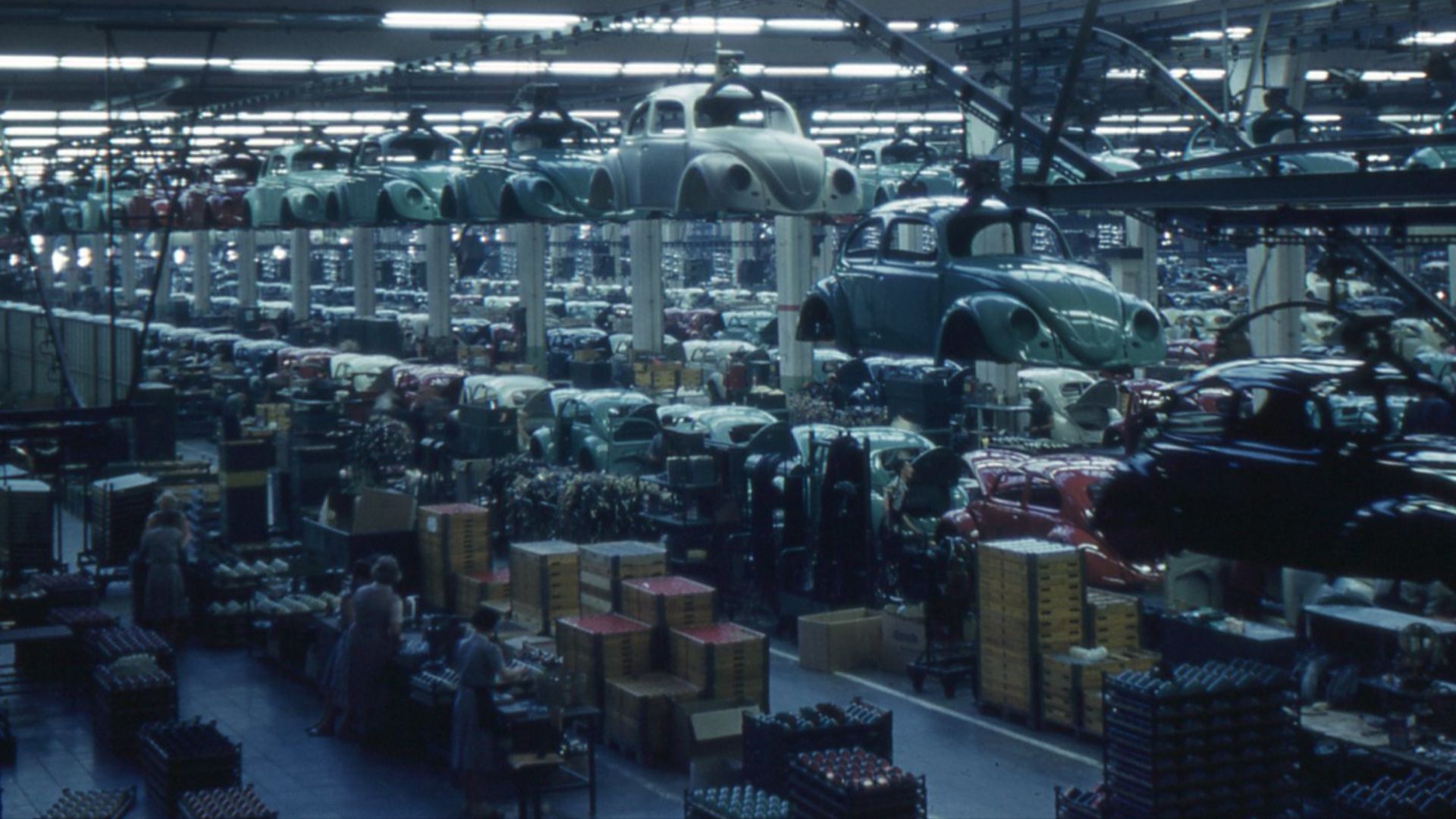 File:Wolfsburg - Inside the Volkswagen Plant.jpg