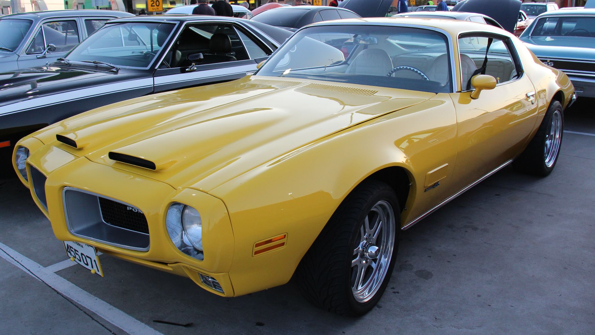 File:1971 Pontiac Firebird Formula (21729076603).jpg