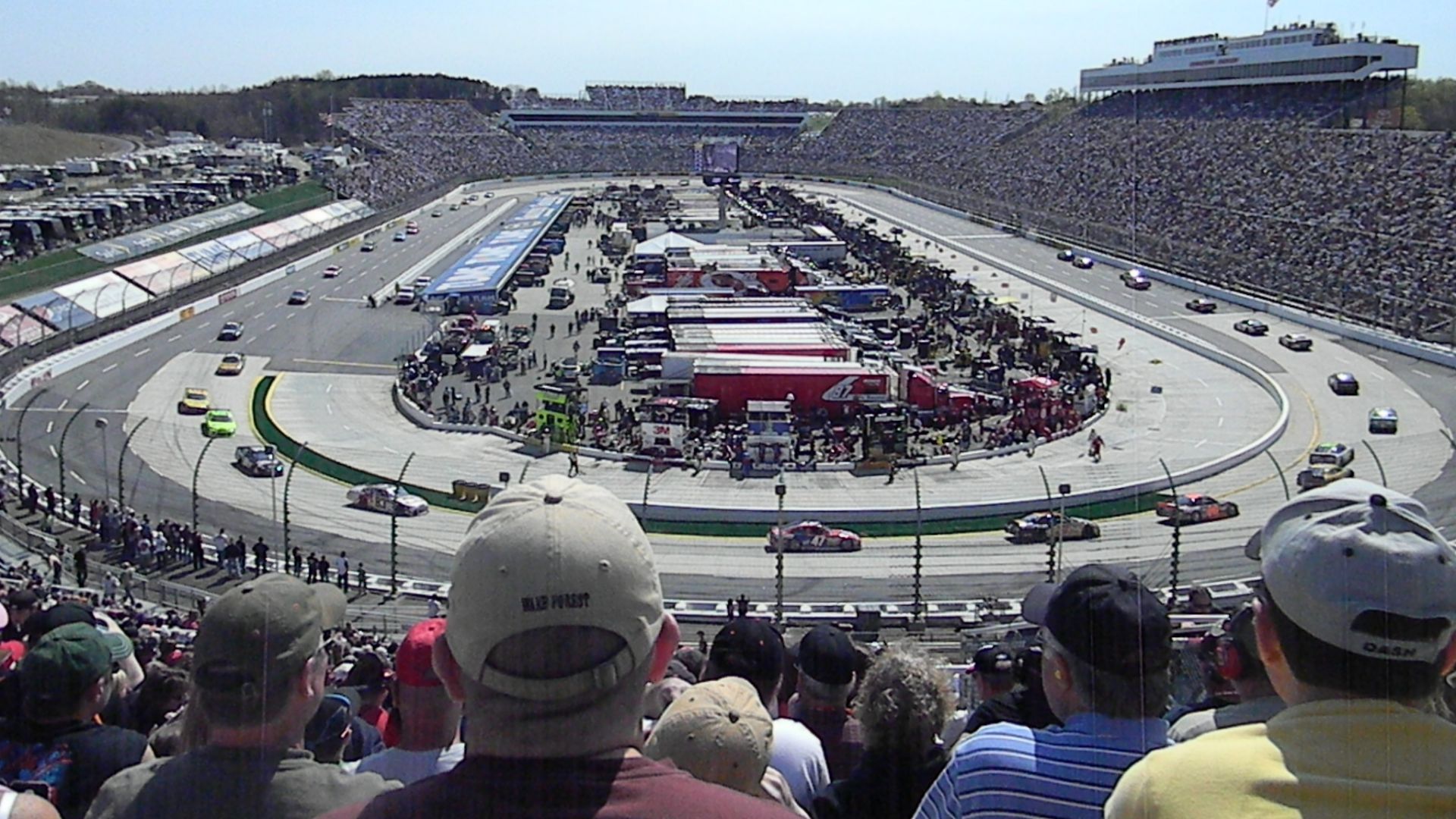 File:Martinsville Speedway in 2011.jpg
