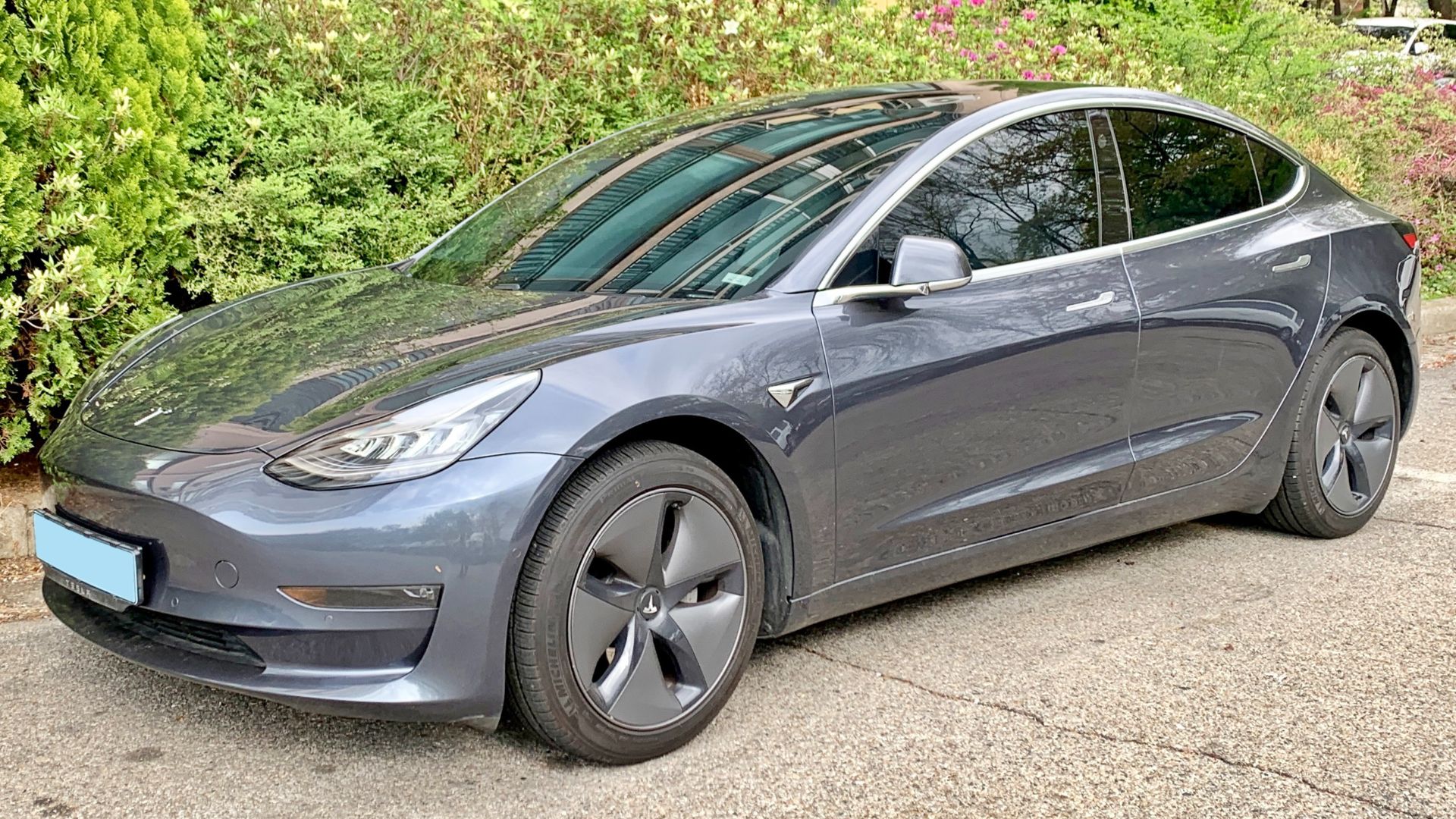 File:0 Tesla Model 3 2.jpg