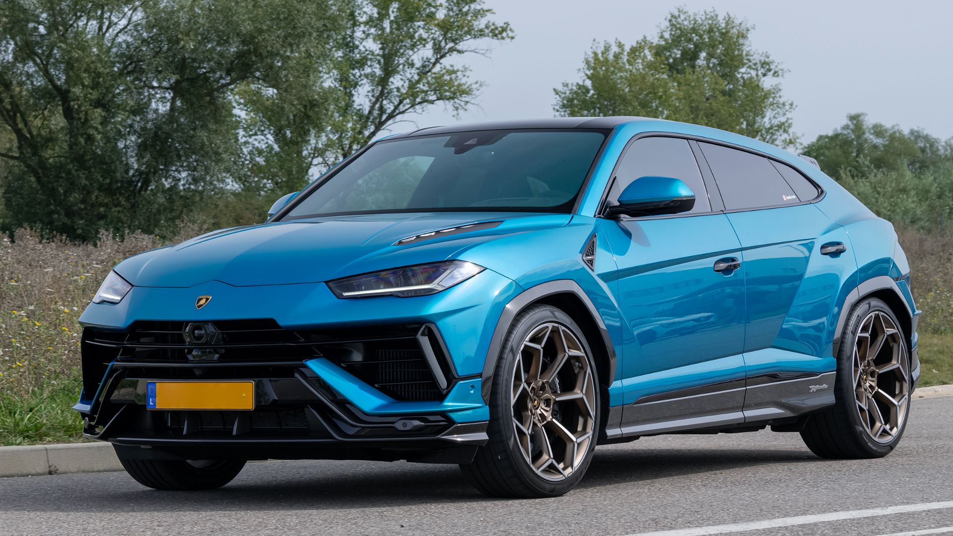 File:Lamborghini Urus Performante (53196462119).jpg