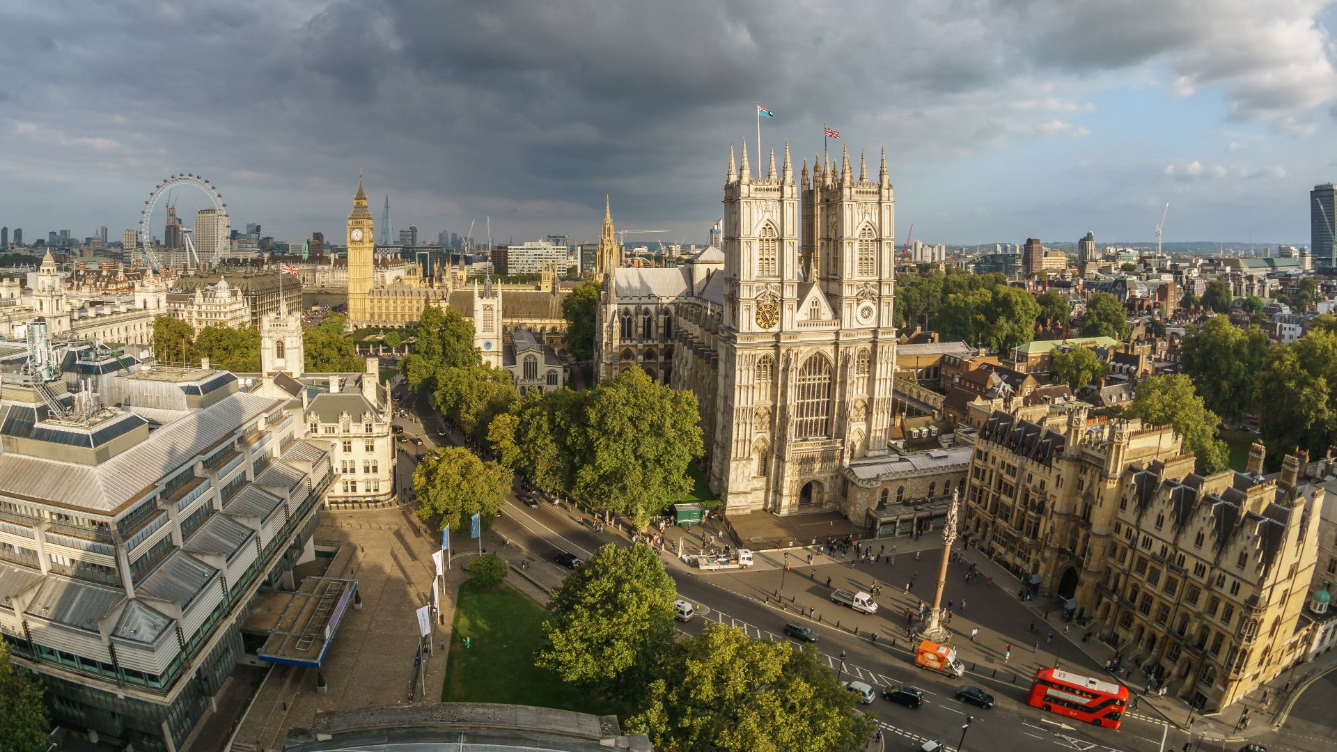 File:Westminster from the dome on Methodist Central Hall.jpg