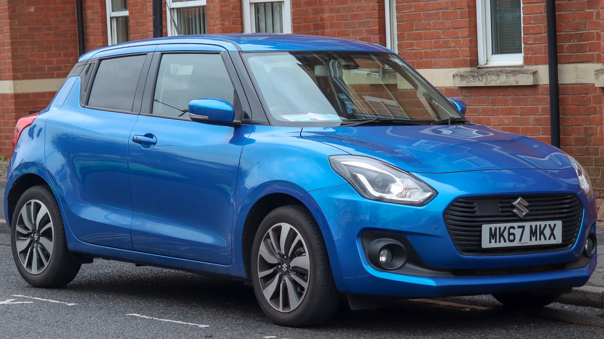 File:2018 Suzuki Swift SZ5 Boosterjet SHVS 1.0 Front.jpg