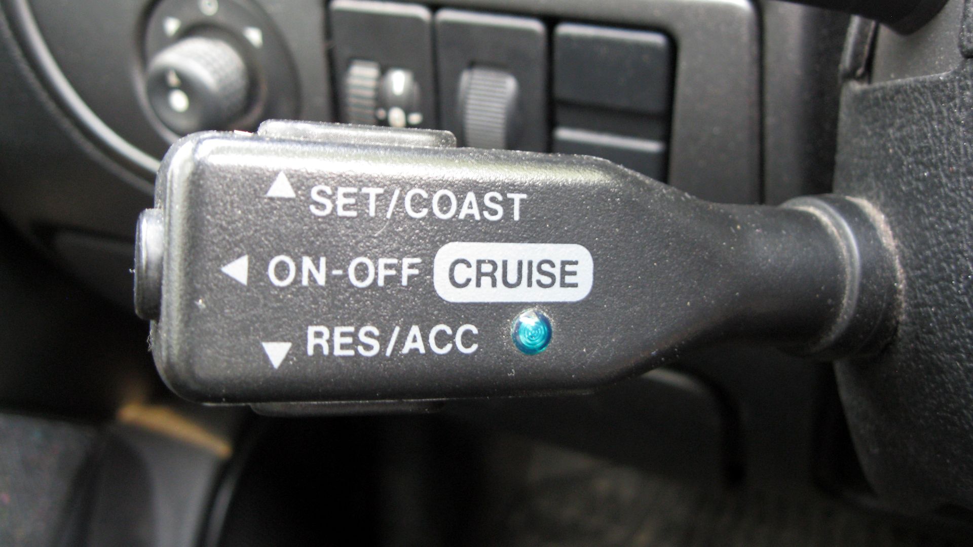 File:Cruise control Citroen Xsara.jpg