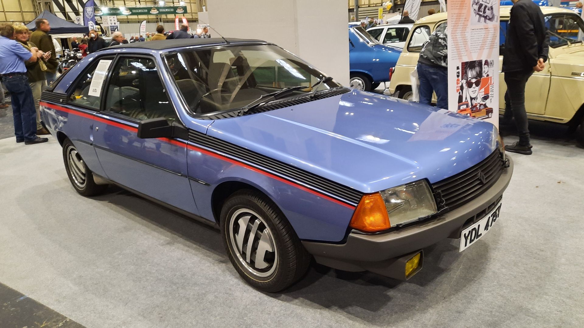 File:1982 Renault Fuego 1.7 GTS (52796481955).jpg