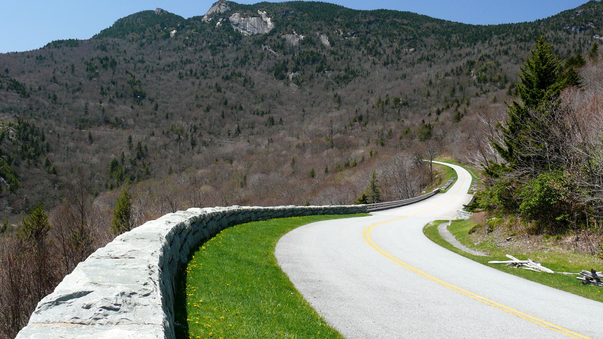 File:Blue Ridge Parkway-27527.jpg