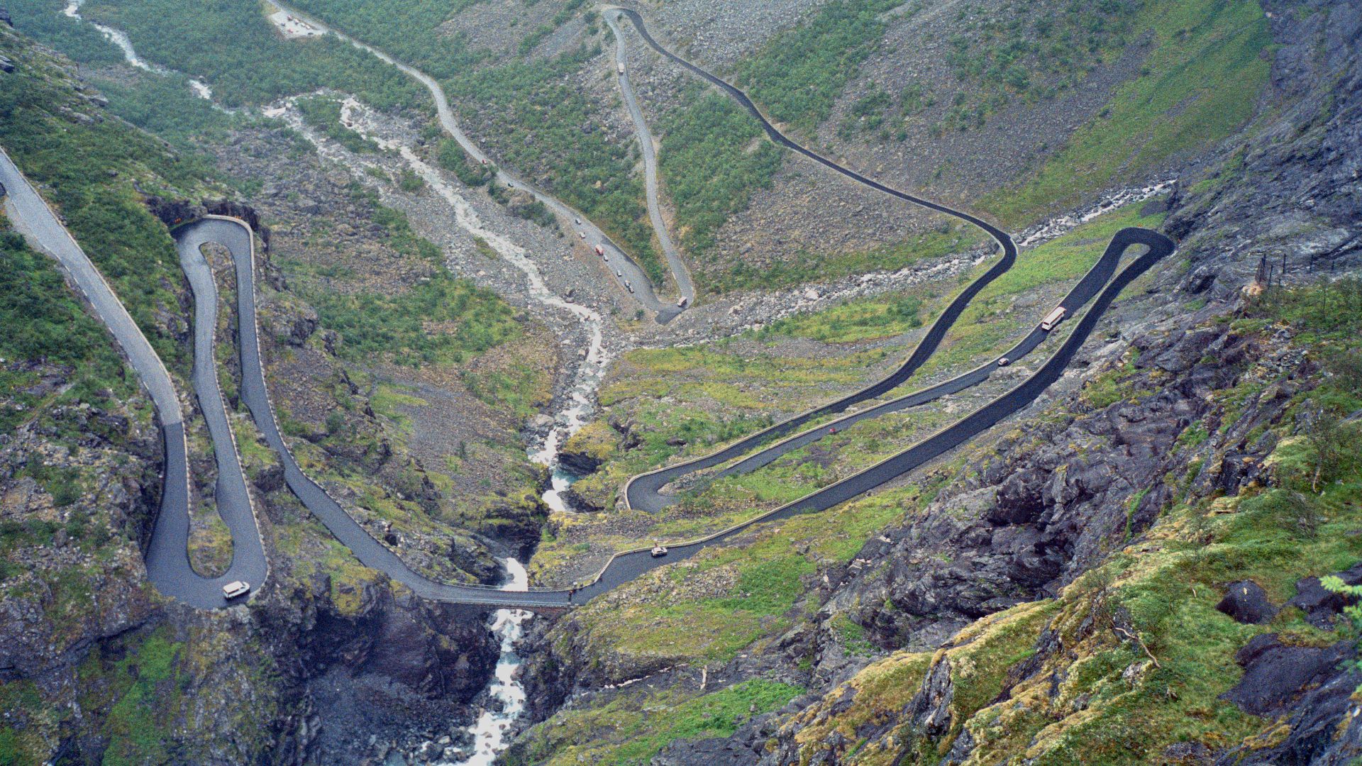 File:Trollstigen Norway 2004.jpg